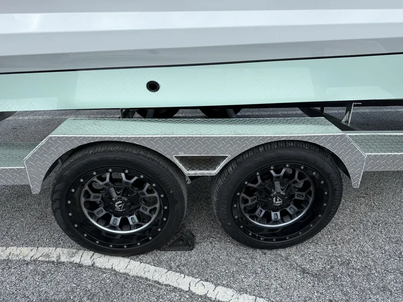 Slide: The Image of Xpress X23B Bay Lounge 2026 - 8