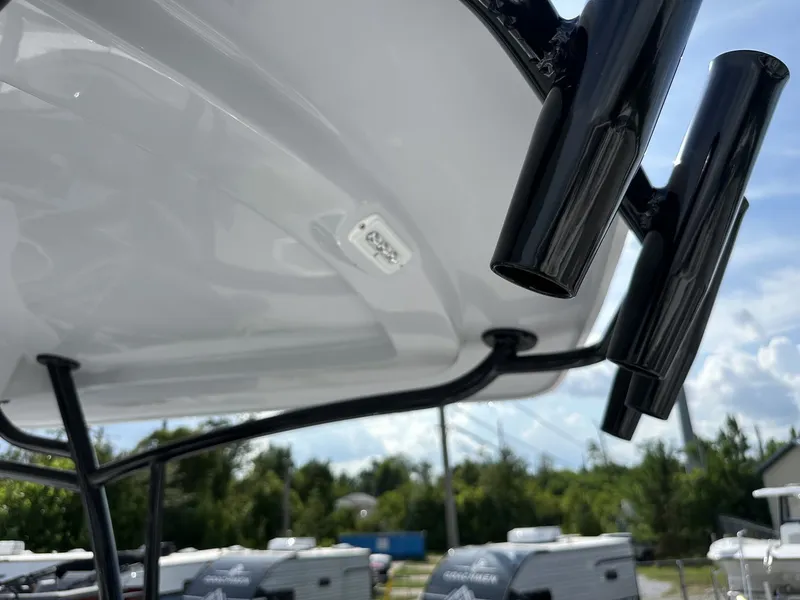 Slide: The Image of Twin Vee GFX 24GFX 2026 - 7