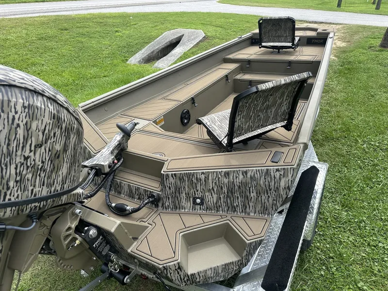 Slide: The Image of Thor Timber Hammer 1754-SEADECK-60HP 2026 - 3