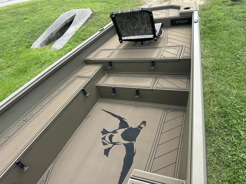 Slide: The Image of Thor Timber Hammer 1754-SEADECK-60HP 2026 - 8