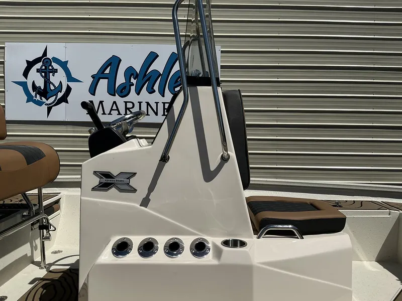 Slide: The Image of Xpress H20B Bay 2026 - 7