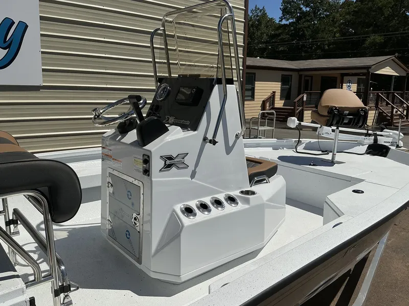 Slide: The Image of Xpress H20B Bay 2026 - 17