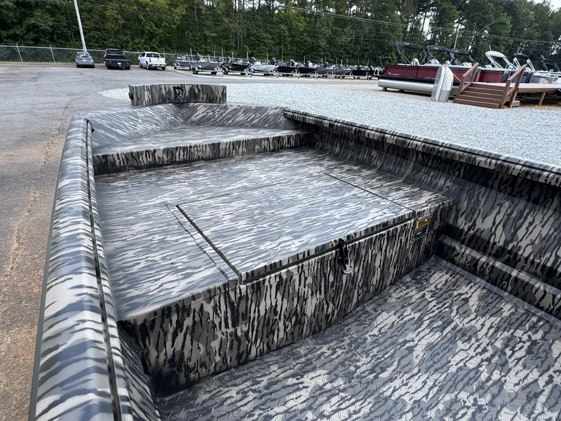 Slide: The Image of Reaper Boats 550 2026 - 4