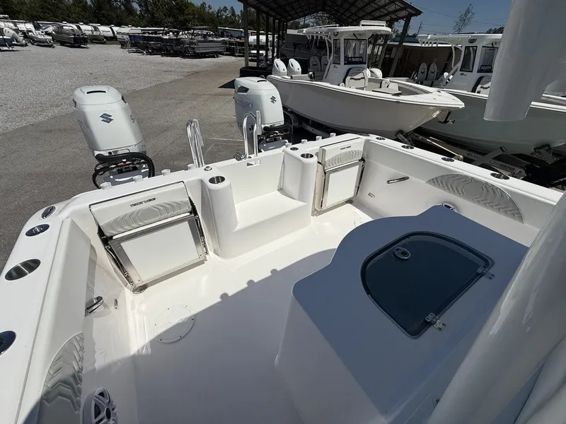 Slide: The Image of Twin Vee GFX2 280 GFX2 2026 - 15