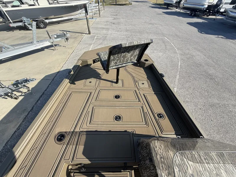 Slide: The Image of Thor Lake Hammer 1900 SC 2026 - 8