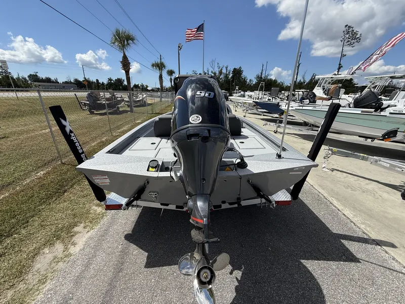 Slide: The Image of Xpress Hyper-Lift Crappie Series 2026 - 3