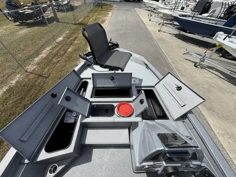 Slide: The Image of Xpress Hyper-Lift Crappie Series 2026 - 7