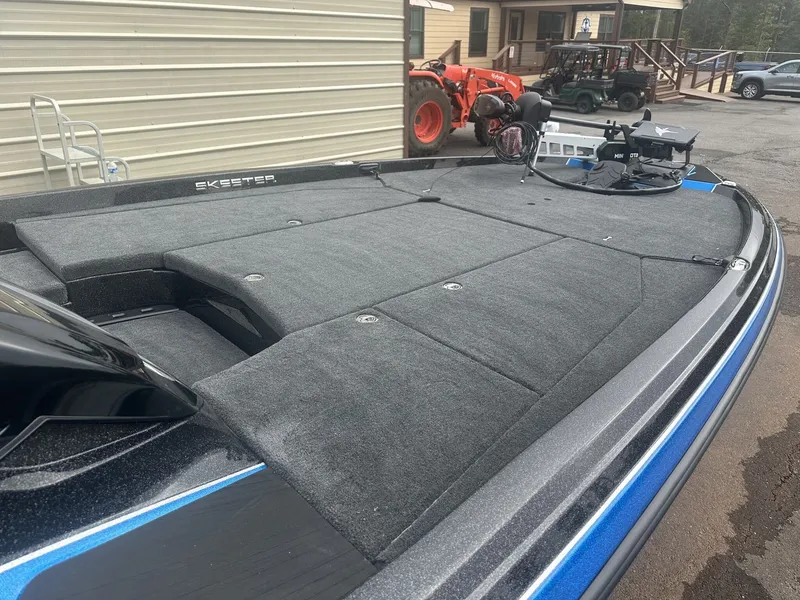 Slide: The Image of Skeeter ZXE21 2026 - 9