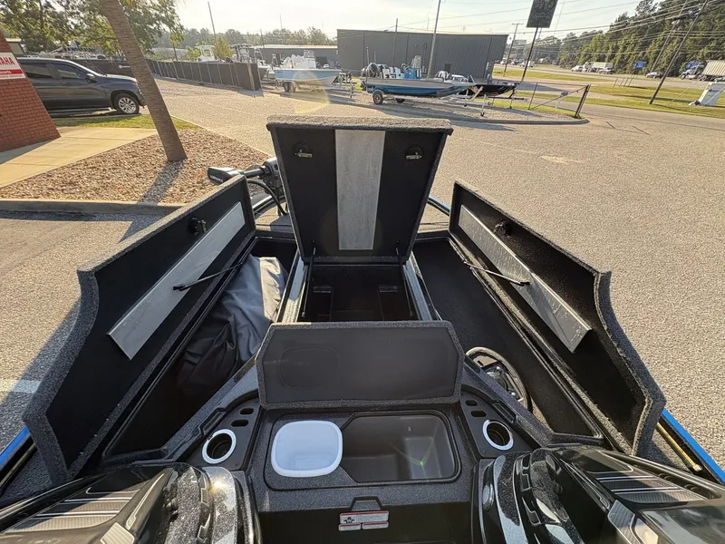 Slide: The Image of Nitro Z 18 DUAL CONSOLE 2022 - 11