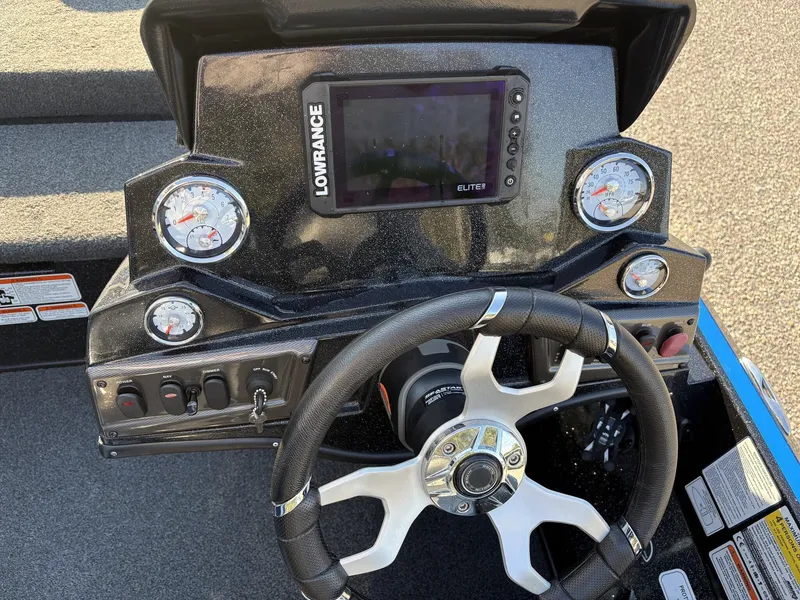 Slide: The Image of Nitro Z 18 DUAL CONSOLE 2022 - 8