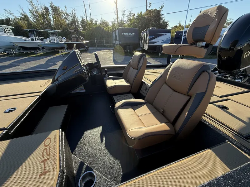 Slide: The Image of Xpress Hyper-Lift Bass Series H20 2026 - 10