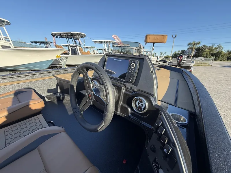 Slide: The Image of Xpress Hyper-Lift Bass Series H20 2026 - 4