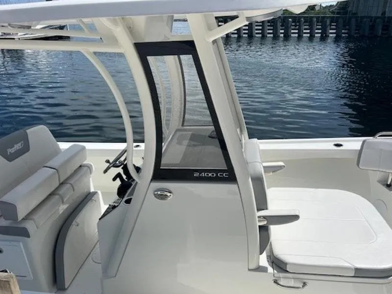 Slide: The Image of Parker Marine 2400 2025 - 17
