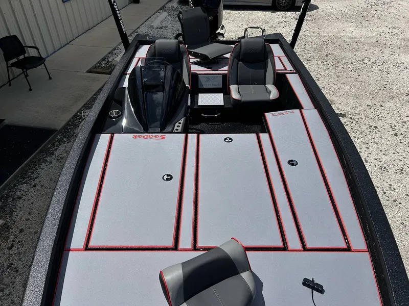 Slide: The Image of Xpress Hyper-Lift Bass Series H20 2025 - 9