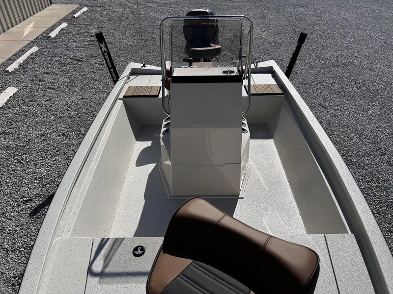 Slide: The Image of Xpress H190B Bay 2026 - 7