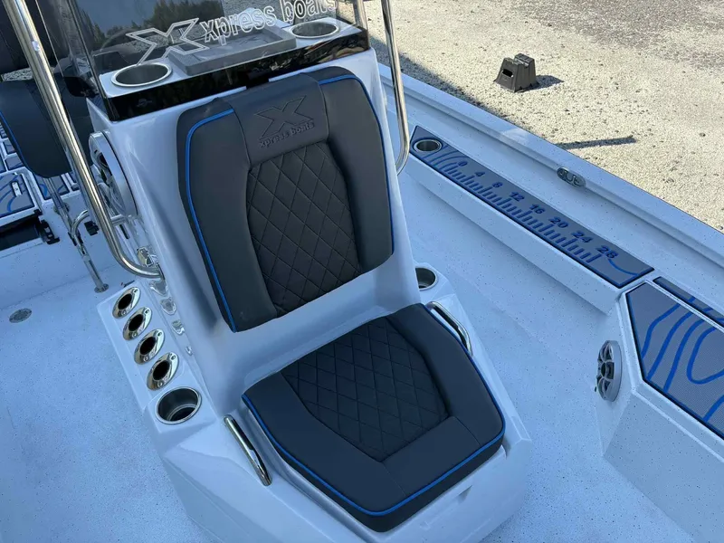 Slide: The Image of Xpress Hyper-Lift Bay Series H20 BAY LOADED 2026 - 16