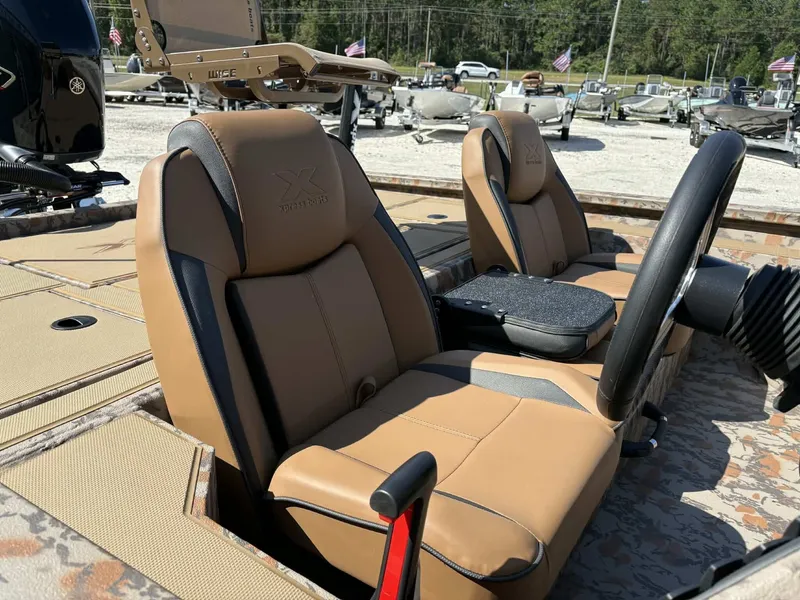 Slide: The Image of Xpress Hyper-Lift Bass Series H20 2026 - 10