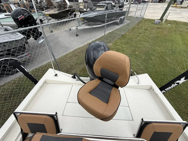 Slide: The Image of Xpress H20B Bay 2026 - 11