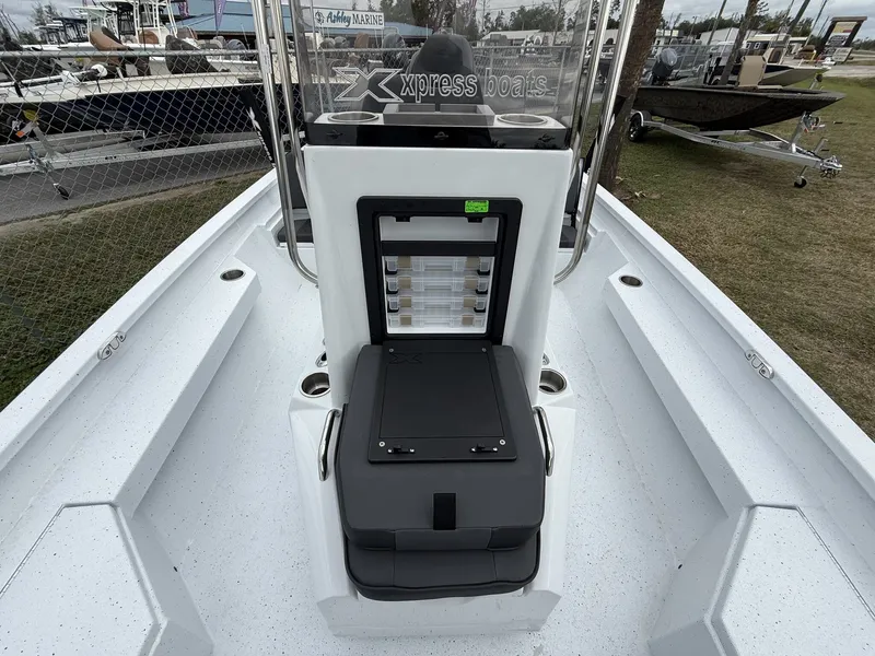 Slide: The Image of Xpress H20B Bay 2026 - 4