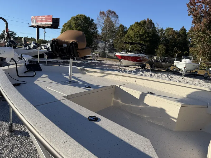 Slide: The Image of Xpress H22B Bay 2026 - 9