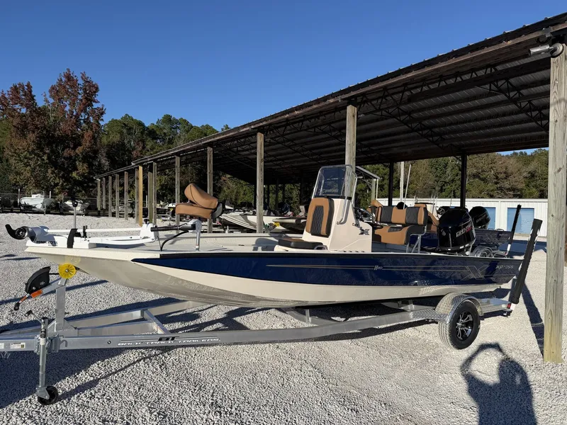 The Image of Xpress H20B Bay 2026 - 1