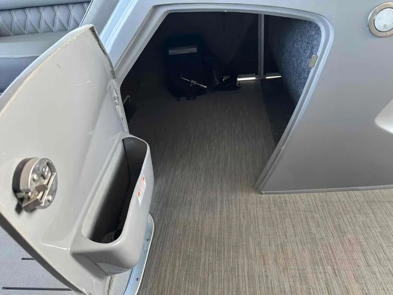 Slide: The Image of Bennington 25RSB 2023 - 13