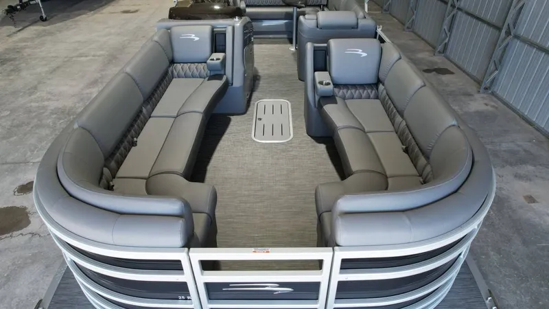 Slide: The Image of Bennington 25RSB 2023 - 33