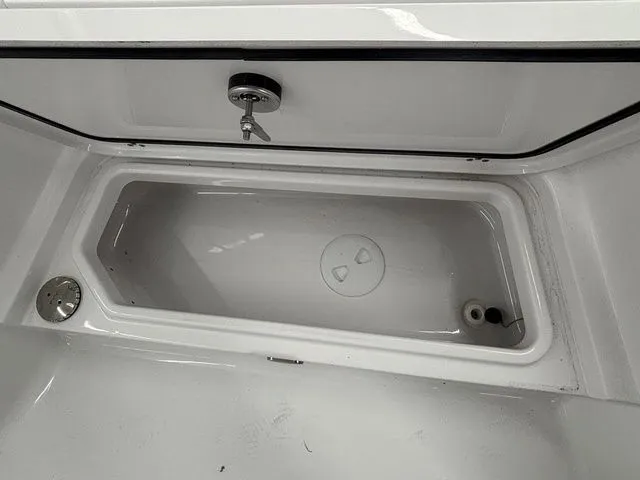 Slide: The Image of Sportsman Masters 227 Bay Boat 2026 - 12