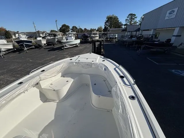 Slide: The Image of Parker 230 Coastal Elite 2026 - 7