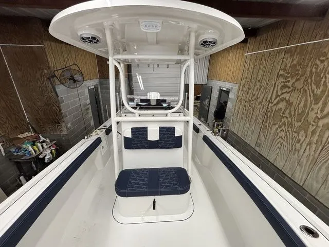 Slide: The Image of Parker Marine 230 Coastal Elite 2026 - 11
