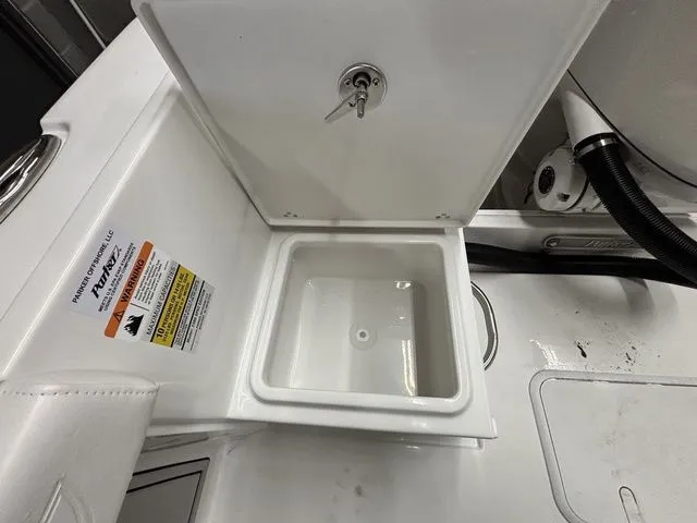 Slide: The Image of Parker Marine 230 Coastal Elite 2026 - 24