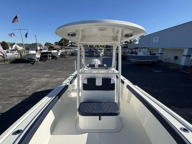 Slide: The Image of Parker Marine 230 Coastal Elite 2026 - 4