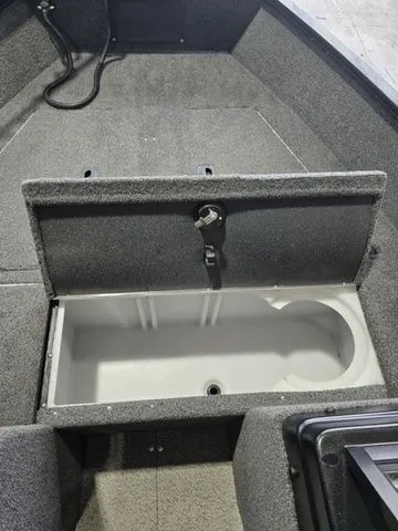 Slide: The Image of Lund 1650 Angler Sport 2022 - 11