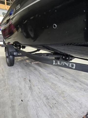 Slide: The Image of Lund 1650 Angler Sport 2022 - 20