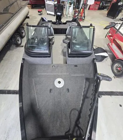 Slide: The Image of Lund 1650 Angler Sport 2022 - 14