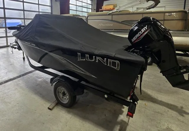 Slide: The Image of Lund 1650 Angler Sport 2022 - 24