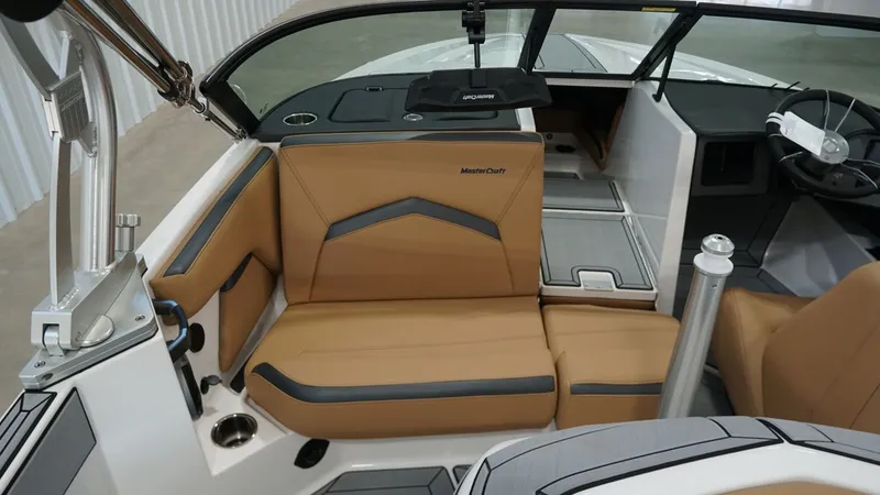 Slide: The Image of MasterCraft ProStar 2026 - 13