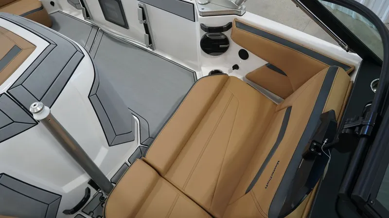 Slide: The Image of MasterCraft ProStar 2026 - 28