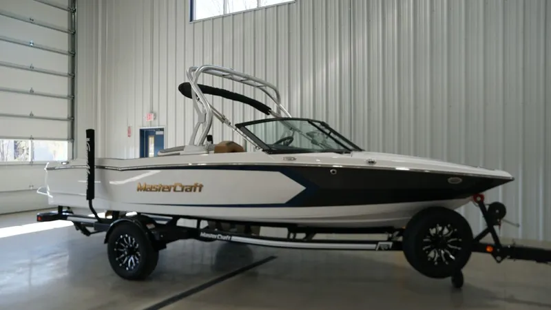 Slide: The Image of MasterCraft ProStar 2026 - 3