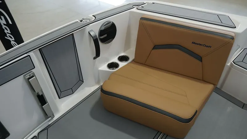 Slide: The Image of MasterCraft ProStar 2026 - 33