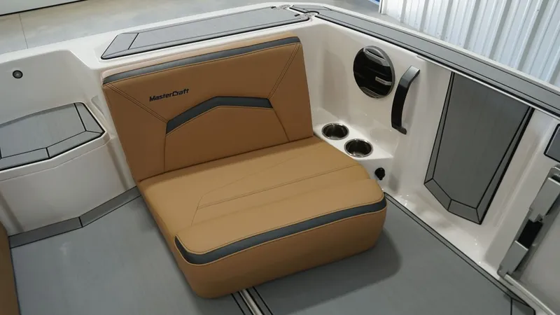 Slide: The Image of MasterCraft ProStar 2026 - 34