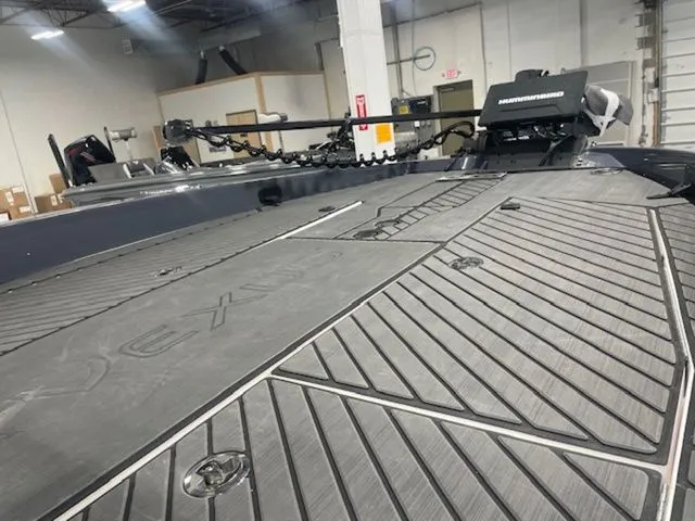 Slide: The Image of Vexus DVX 22s 2026 - 6