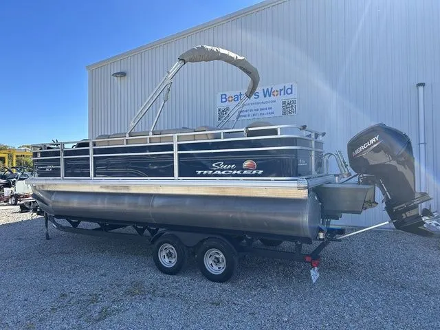 Slide: The Image of Sun Tracker Fishin' Barge 20 DLX 2024 - 3