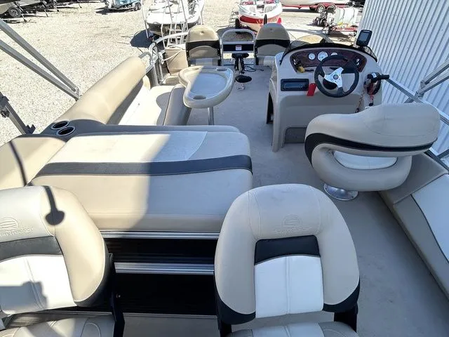 Slide: The Image of Sun Tracker Fishin' Barge 22 DLX 2013 - 11