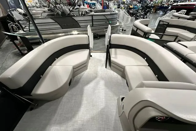 Slide: The Image of Dockside Pontoons 22DQ 2026 - 10