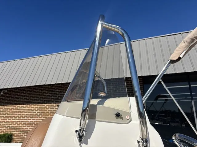 Slide: The Image of Pioneer 180 Islander 2026 - 14