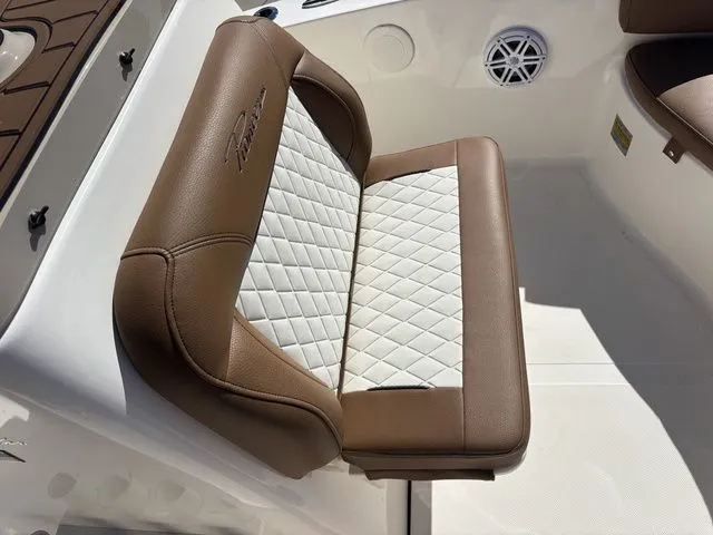 Slide: The Image of Pioneer 180 Islander 2026 - 20