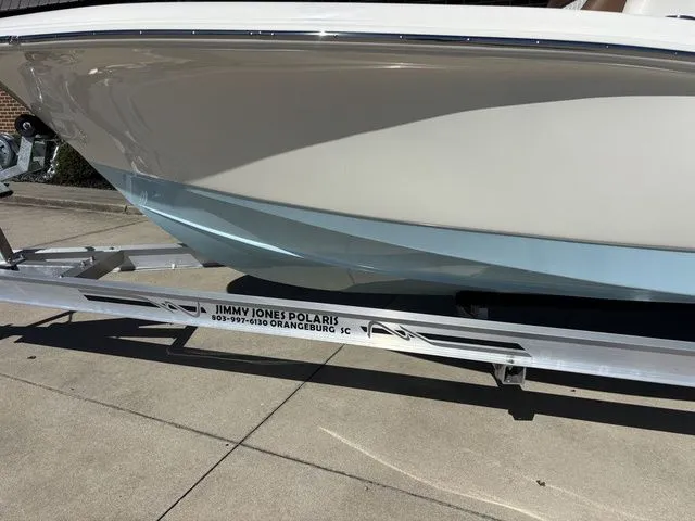 Slide: The Image of Pioneer 180 Islander 2026 - 33