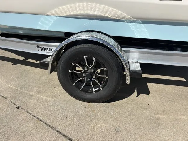 Slide: The Image of Pioneer 180 Islander 2026 - 34