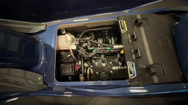 Slide: The Image of Sea-Doo GTX 170 WITH SOUND SYSTEM 2026 - 15